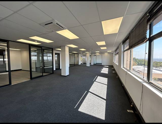 298M² OFFICE TO LET IN SANDTON CENTRAL